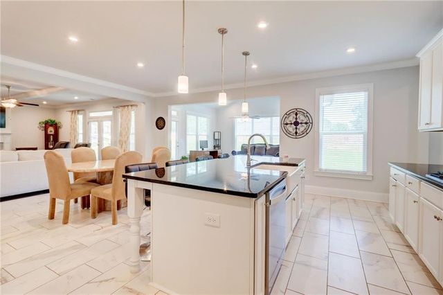 774 Phil Haven Lane, Kennesaw, GA 30152