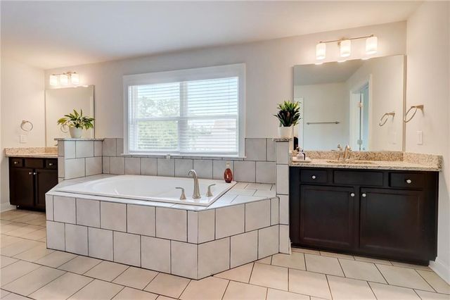 774 Phil Haven Lane, Kennesaw, GA 30152