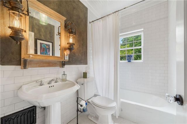 41 Clarendon Avenue, Avondale Estates, GA 30002