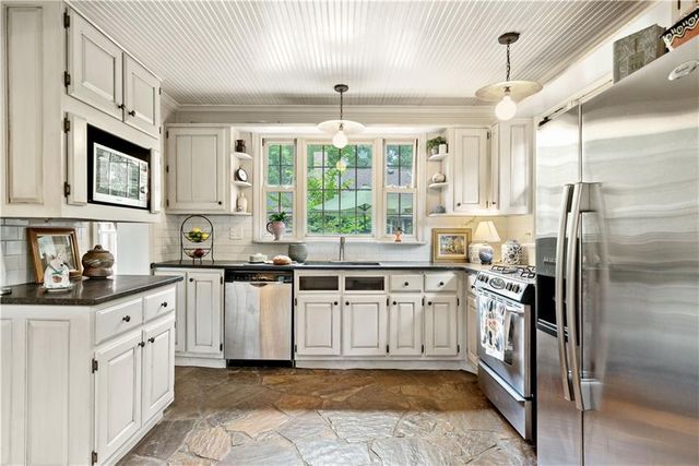 41 Clarendon Avenue, Avondale Estates, GA 30002