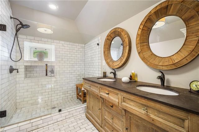 41 Clarendon Avenue, Avondale Estates, GA 30002