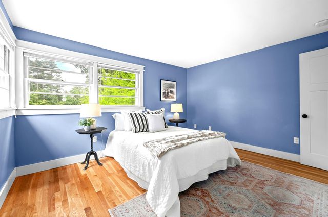 16 Hillside Drive, Nashua, NH 03064