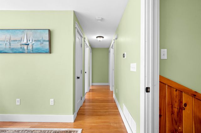 16 Hillside Drive, Nashua, NH 03064
