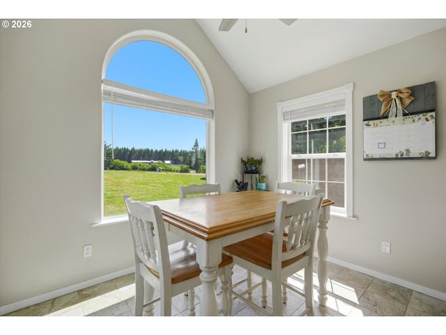 3514 CROOKED FINGER Rd, Scotts Mills, OR 97375