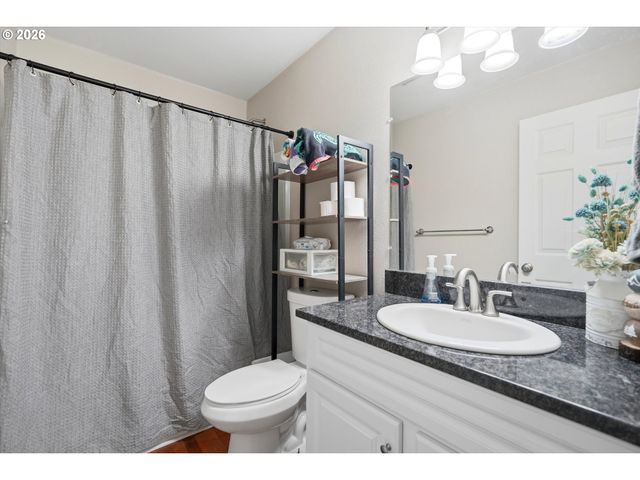 3514 CROOKED FINGER Rd, Scotts Mills, OR 97375