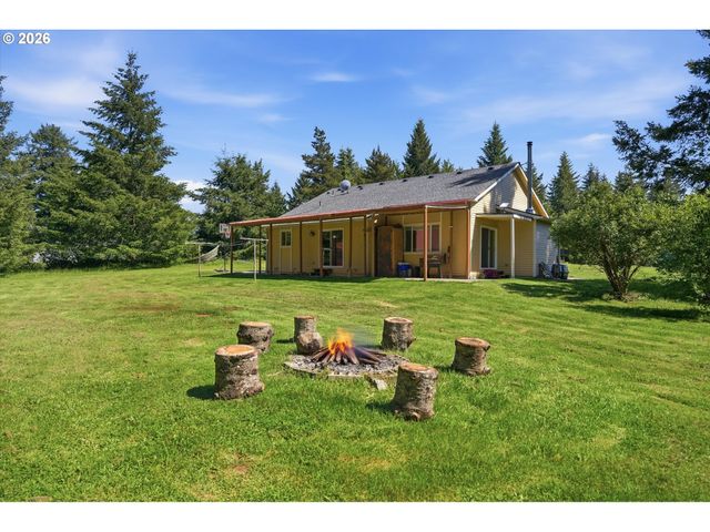 3514 CROOKED FINGER Rd, Scotts Mills, OR 97375