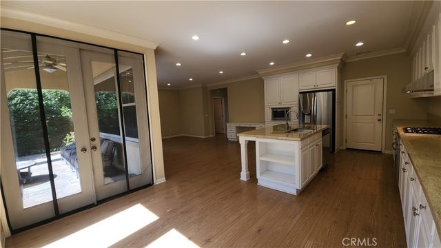 32 Loquat, Irvine, CA 92618