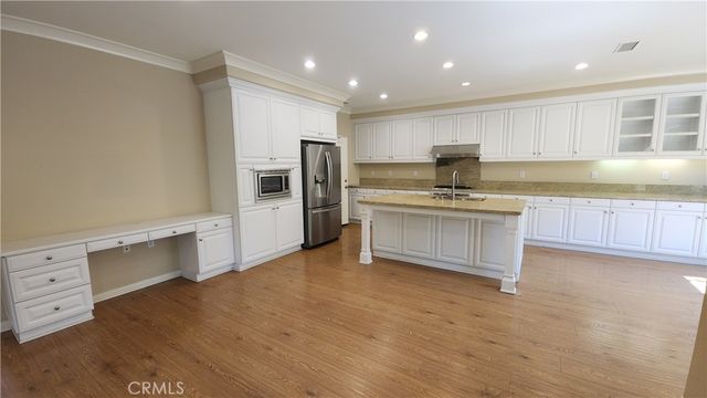 32 Loquat, Irvine, CA 92618