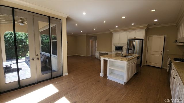 32 Loquat, Irvine, CA 92618