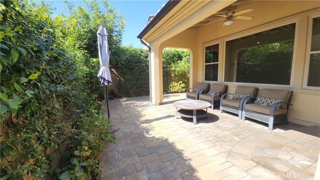 32 Loquat, Irvine, CA 92618