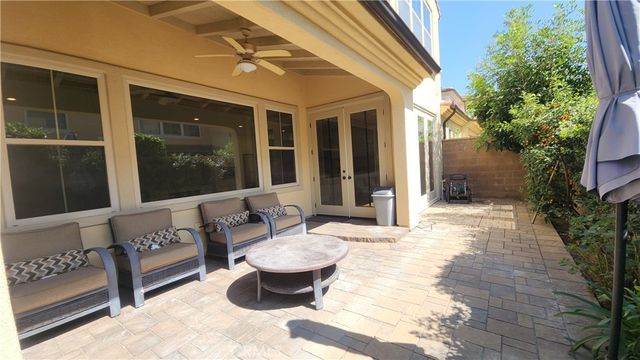 32 Loquat, Irvine, CA 92618