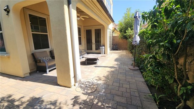 32 Loquat, Irvine, CA 92618