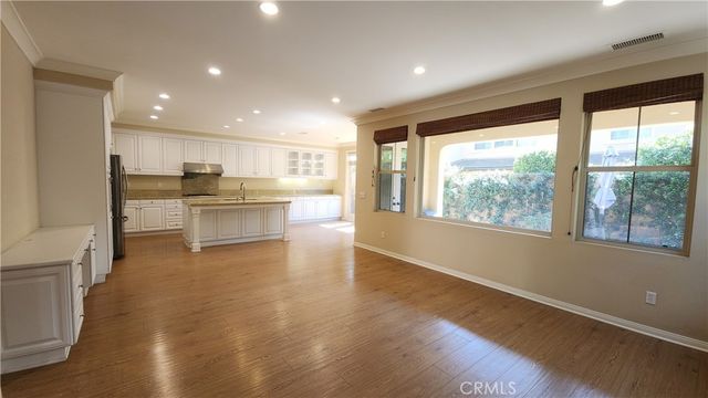 32 Loquat, Irvine, CA 92618