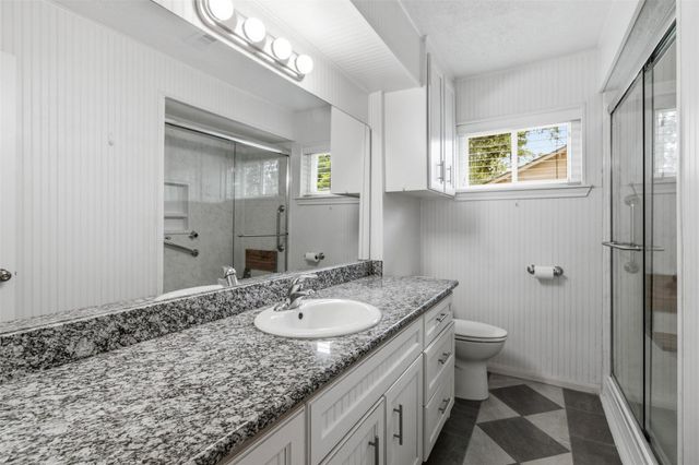 2818 Frostwood Circle, Dickinson, TX 77539