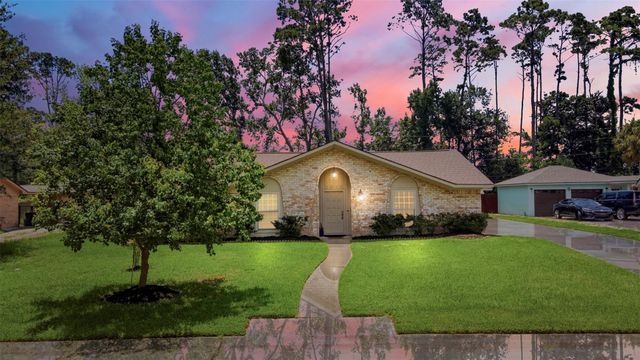 2818 Frostwood Circle, Dickinson, TX 77539