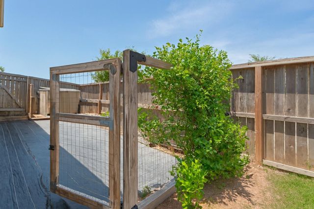 2822 Bluesage Bluff Drive, Richmond, TX 77406