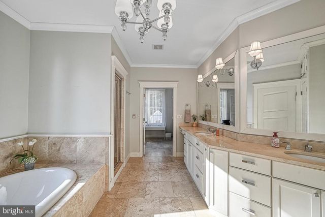 614 CORNWALLIS AVE, Locust Grove, VA 22508