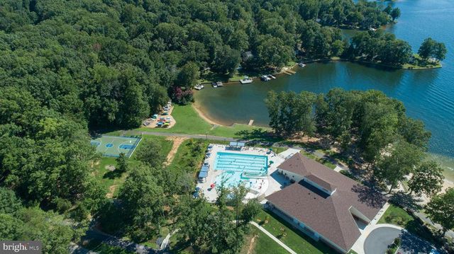 614 CORNWALLIS AVE, Locust Grove, VA 22508