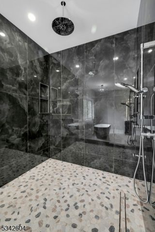 18 Lincoln Ave, Florham Park Boro, NJ 07932