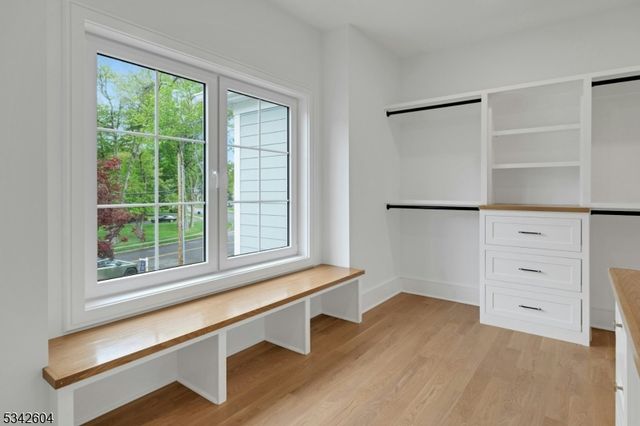 18 Lincoln Ave, Florham Park Boro, NJ 07932