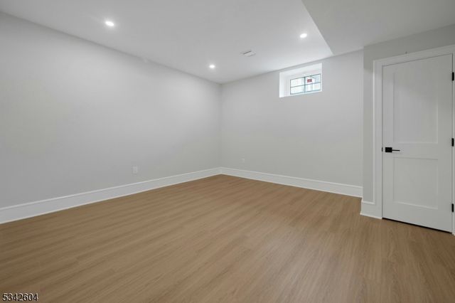 18 Lincoln Ave, Florham Park Boro, NJ 07932