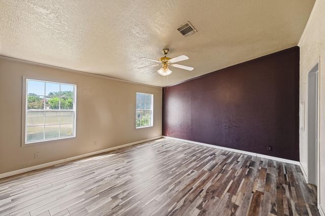 357 Dallas Street, Bandera, TX 78003
