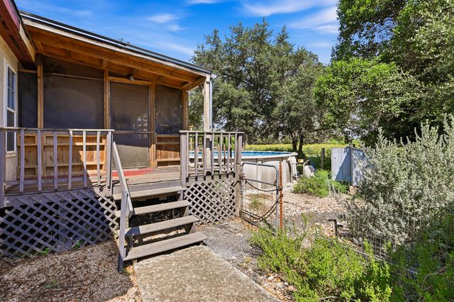 357 Dallas Street, Bandera, TX 78003