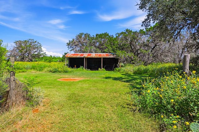 357 Dallas Street, Bandera, TX 78003
