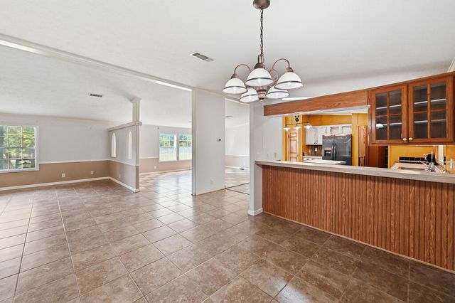 357 Dallas Street, Bandera, TX 78003