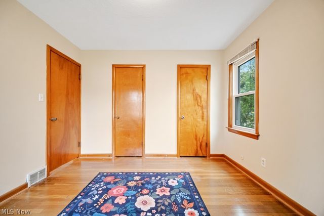 9158 Snow Road, Parma, OH 44130