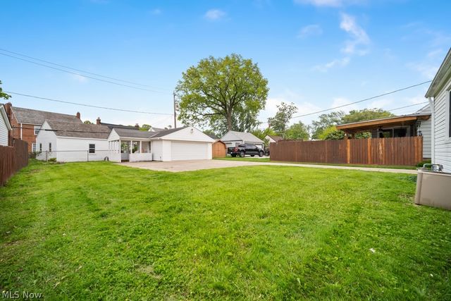9158 Snow Road, Parma, OH 44130