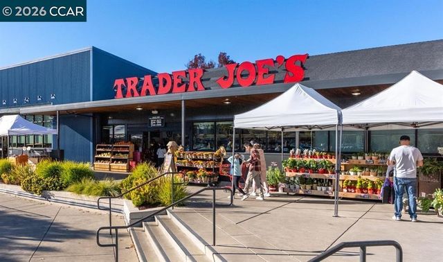 210 Reflections Dr 14, San Ramon, CA 94583