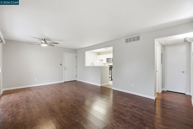 210 Reflections Dr 14, San Ramon, CA 94583