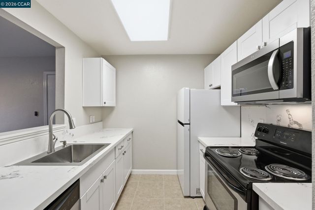 210 Reflections Dr 14, San Ramon, CA 94583