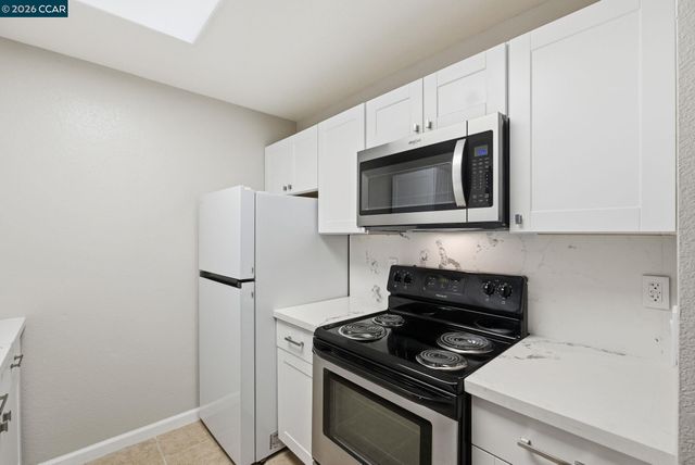 210 Reflections Dr 14, San Ramon, CA 94583