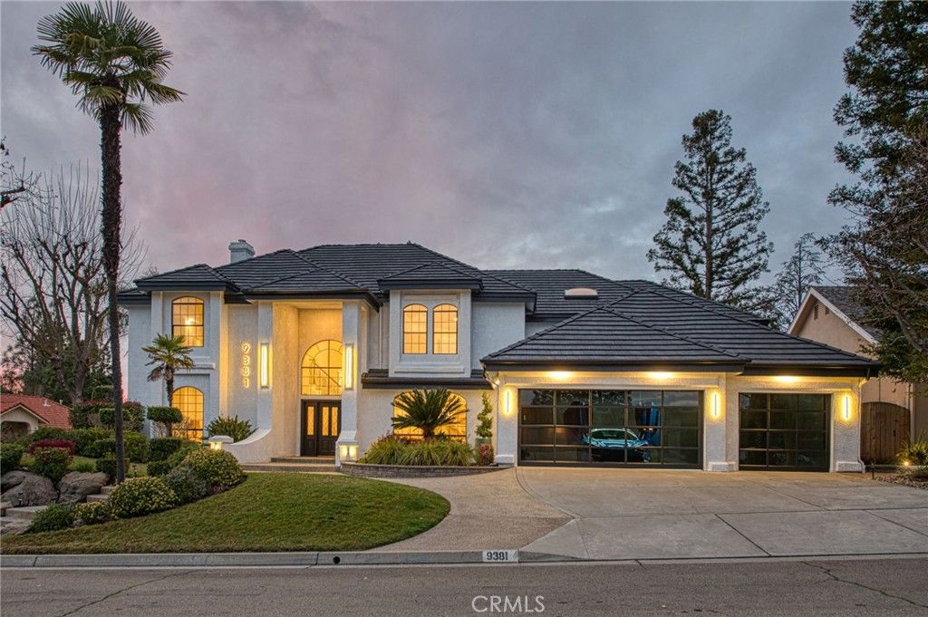 Image 1 of property listing at 9381 N Woodmont Drive, Fresno, CA 93720