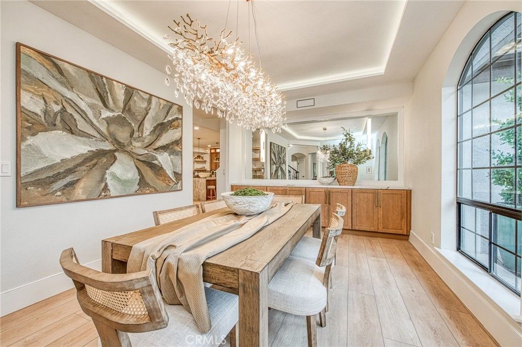 Image 20 of property listing at 9381 N Woodmont Drive, Fresno, CA 93720