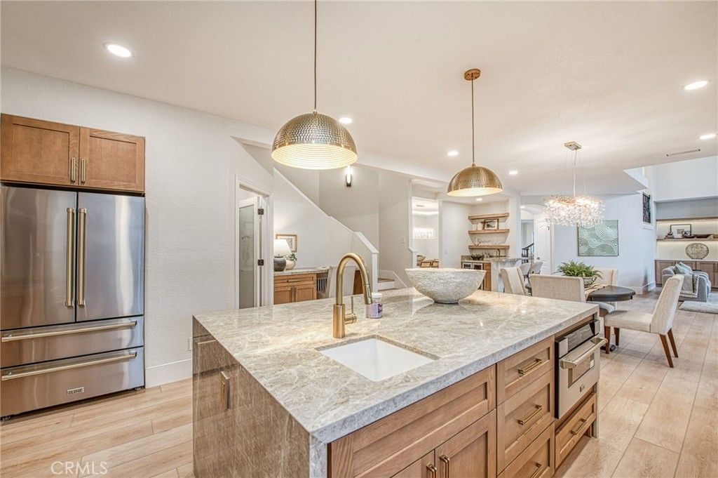 Image 35 of property listing at 9381 N Woodmont Drive, Fresno, CA 93720