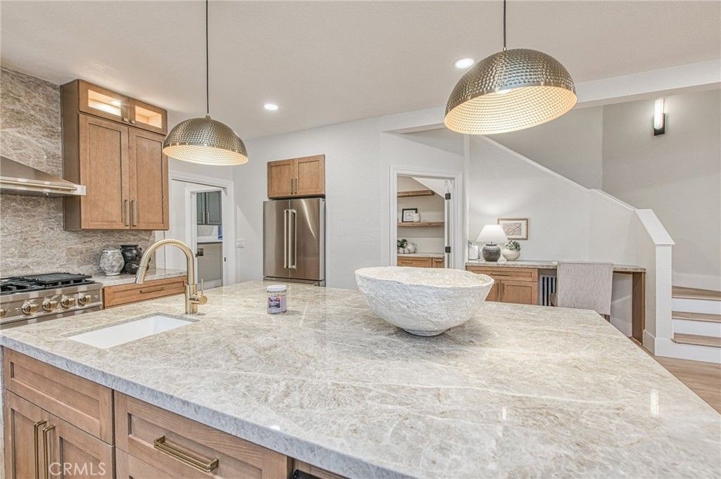 Image 37 of property listing at 9381 N Woodmont Drive, Fresno, CA 93720