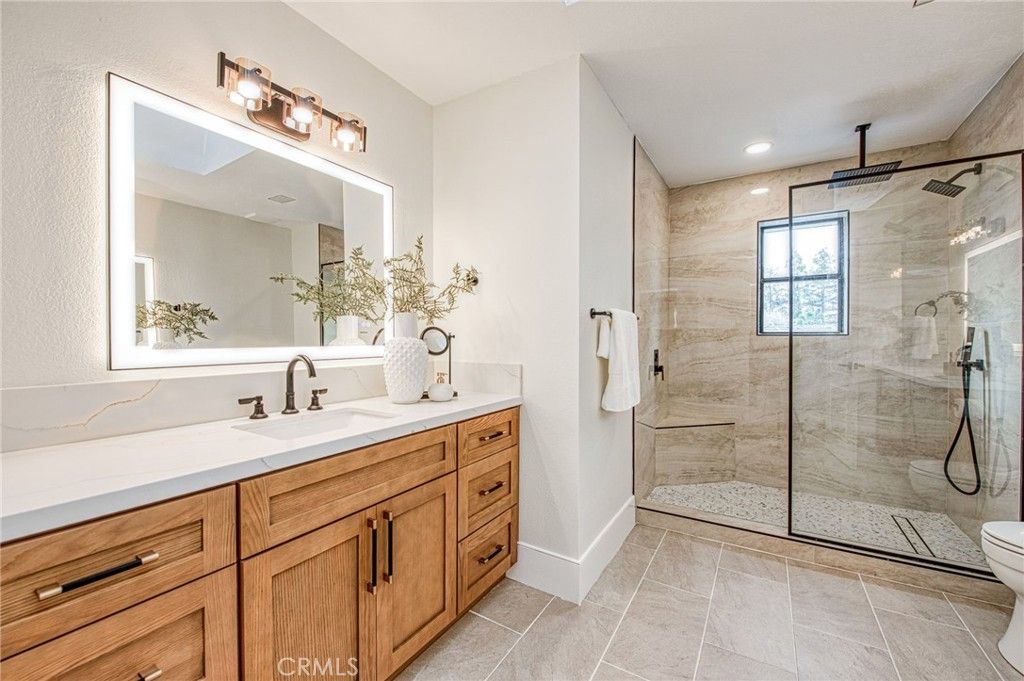 Image 50 of property listing at 9381 N Woodmont Drive, Fresno, CA 93720