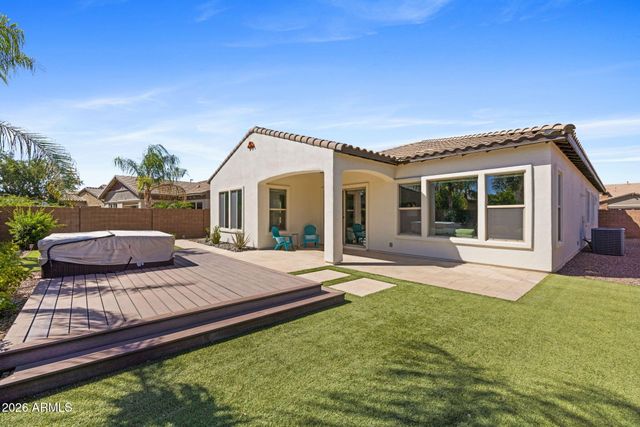3325 E COCONINO Drive, Gilbert, AZ 85298