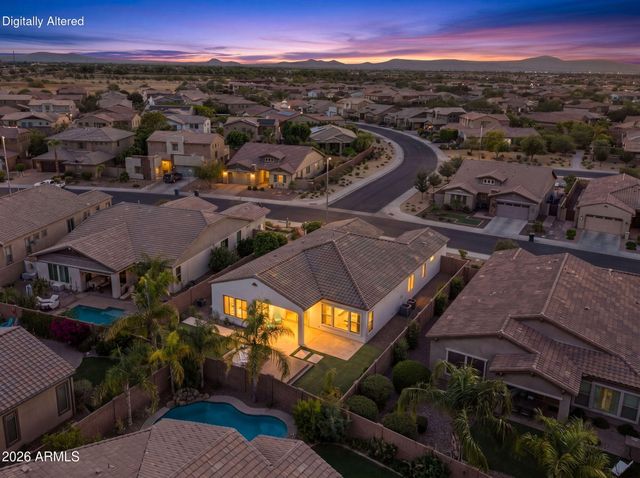 3325 E COCONINO Drive, Gilbert, AZ 85298