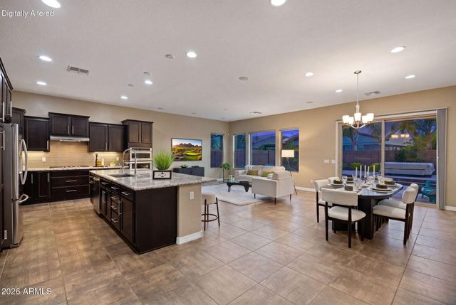 3325 E COCONINO Drive, Gilbert, AZ 85298