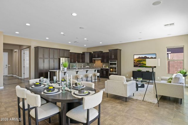 3325 E COCONINO Drive, Gilbert, AZ 85298