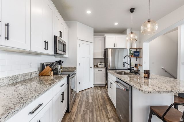 684 E 330 N, Vineyard, UT 84059