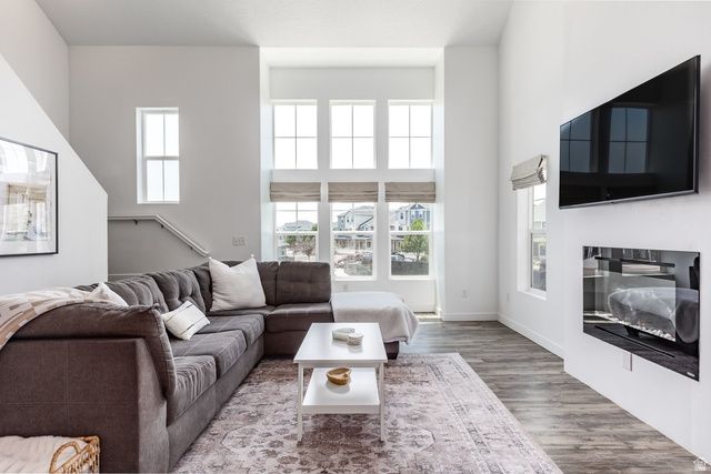 684 E 330 N, Vineyard, UT 84059