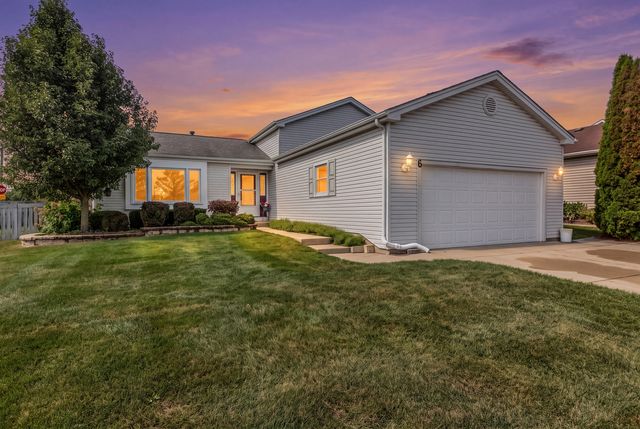 6 Carol Ann Drive, Streamwood, IL 60107