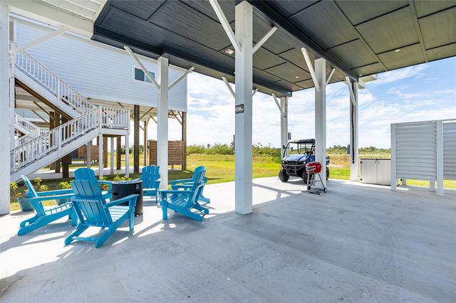1087 Shady Lane, Caplen, TX 77617