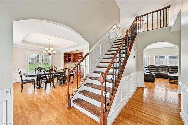 105 Meadowcrest Court, Clemmons, NC 27012