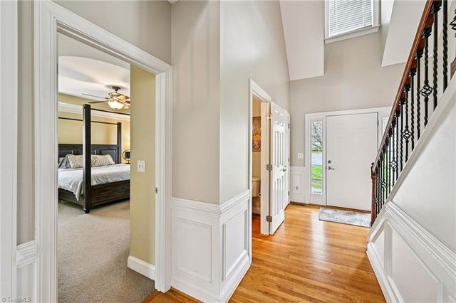 105 Meadowcrest Court, Clemmons, NC 27012